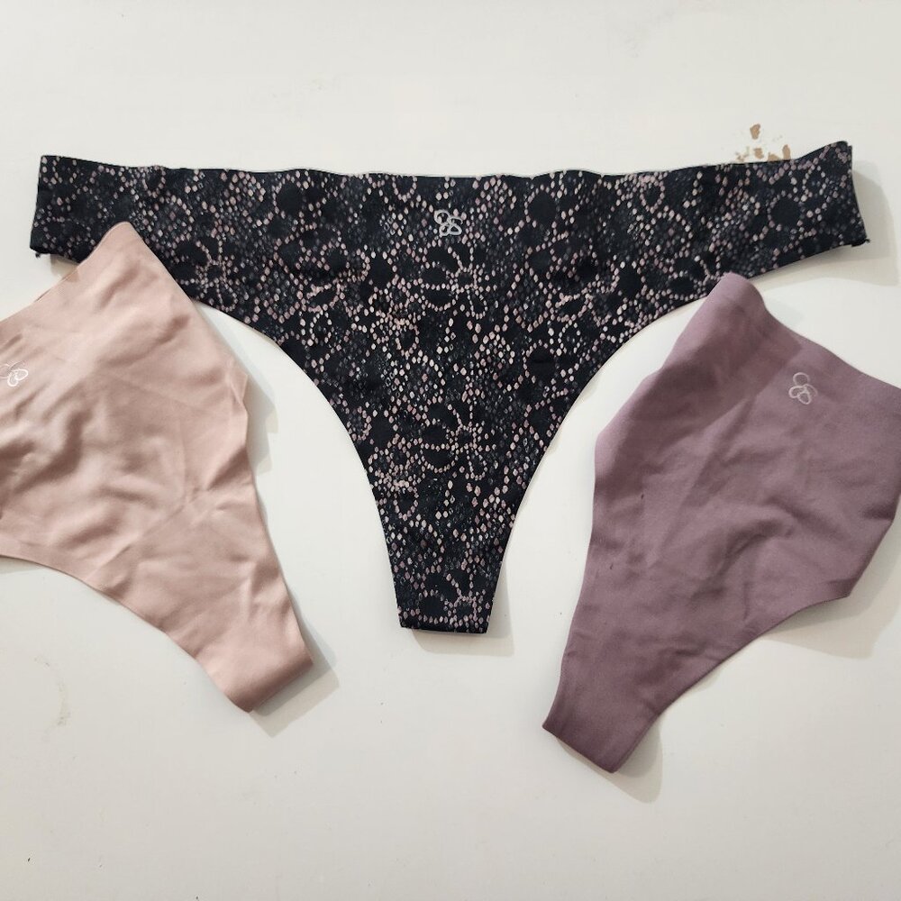 Jessica Simpson No Show Thongs  Set of 3!